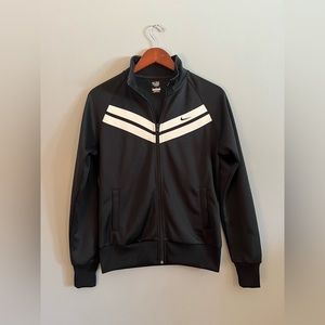 Nike “the athletic department” full zip up (m)